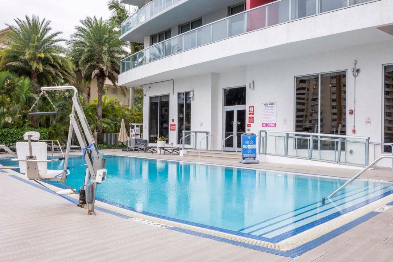 Breathless 3 Bedroom Private Rooftop Apt 1101 Hallandale Beach Exterior photo